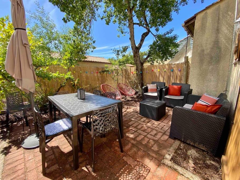 Agreable Maison Renovee Лаканау Екстериор снимка