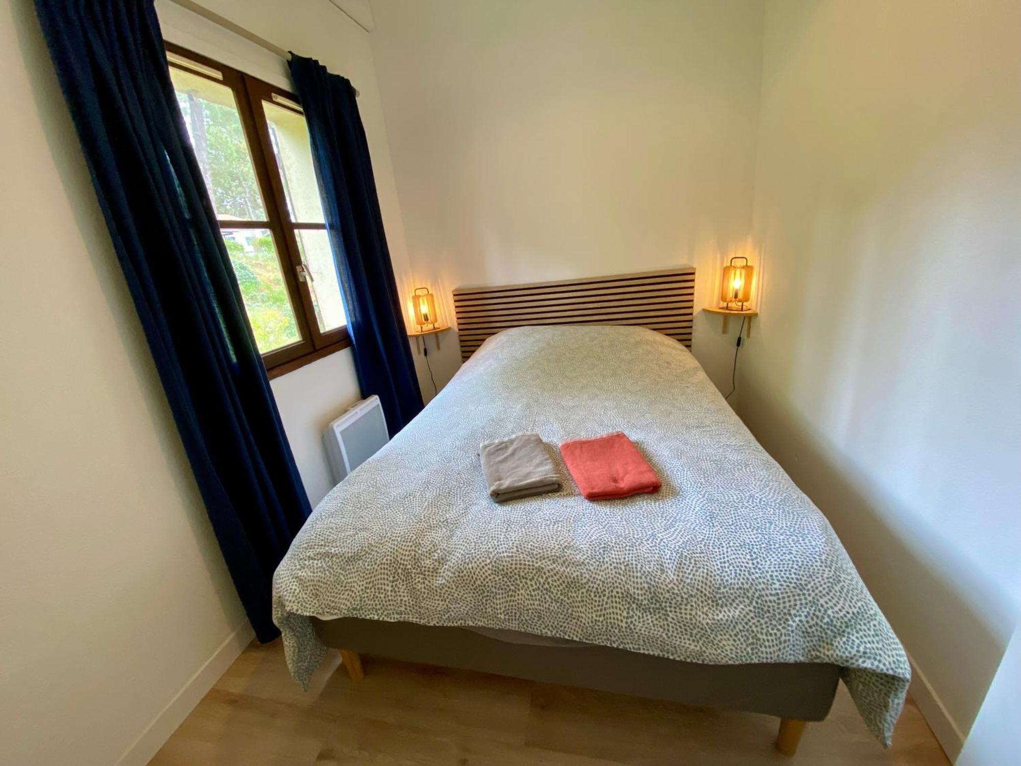 Agreable Maison Renovee Лаканау Екстериор снимка